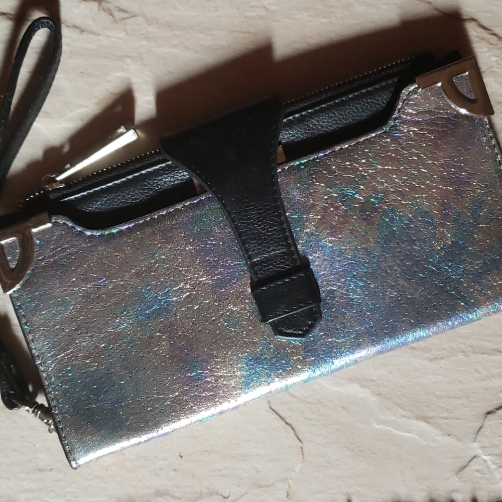 Multi-Color Clutch - Picture 2 of 2